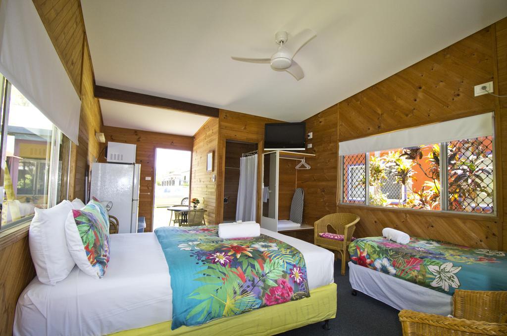 Bargara Gardens Boutique Villas ภายนอก รูปภาพ