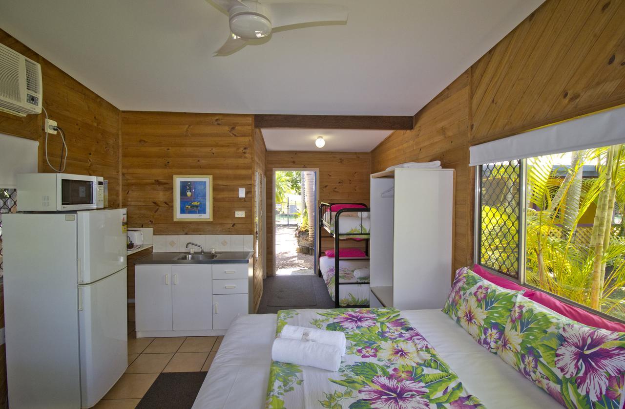 Bargara Gardens Boutique Villas ภายนอก รูปภาพ