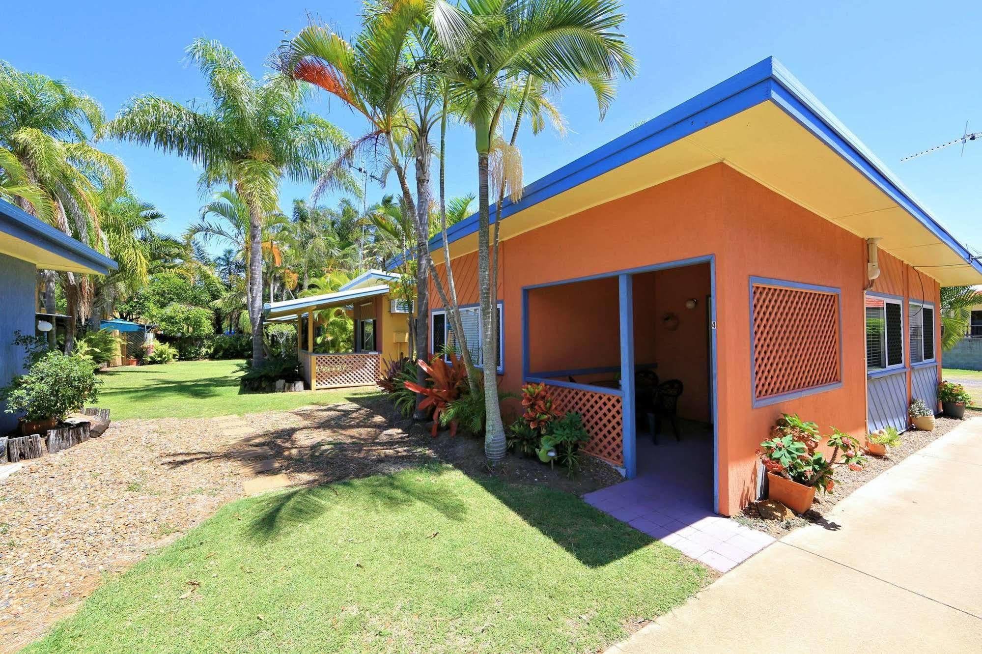 Bargara Gardens Boutique Villas ภายนอก รูปภาพ