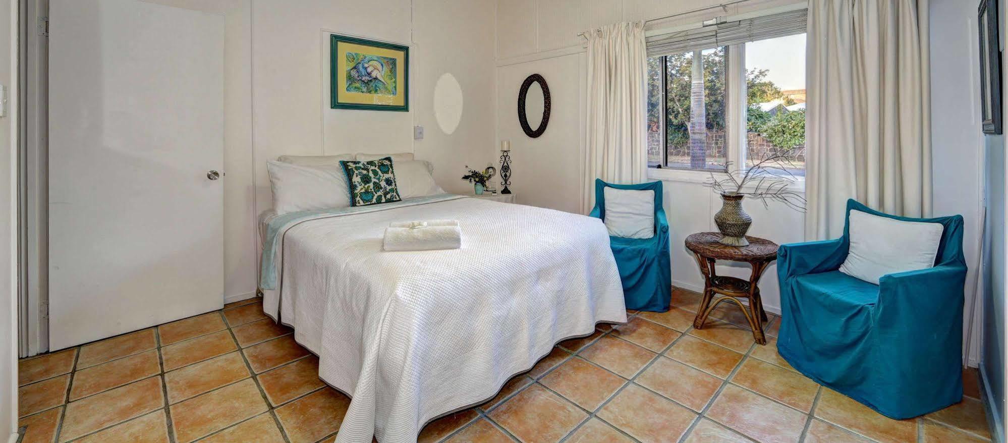 Bargara Gardens Boutique Villas ภายนอก รูปภาพ