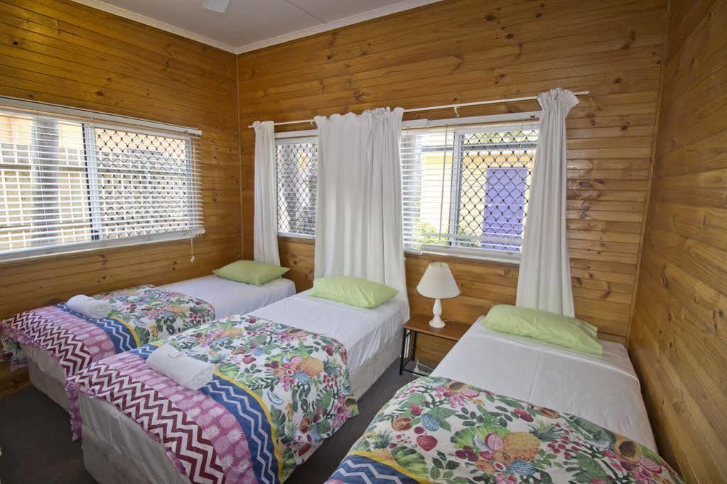 Bargara Gardens Boutique Villas ภายนอก รูปภาพ