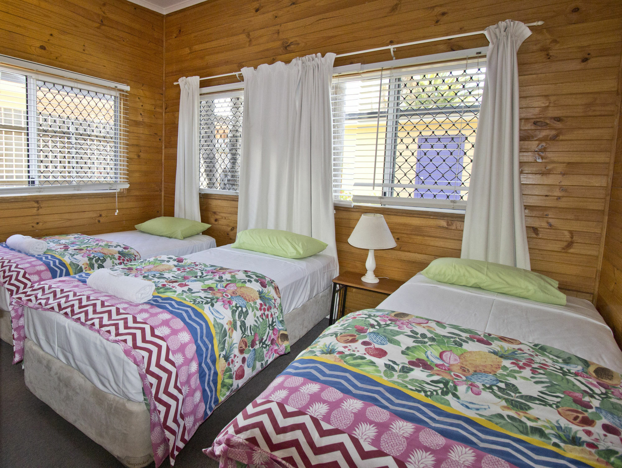 Bargara Gardens Boutique Villas ภายนอก รูปภาพ